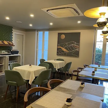 Hotel Sete Colinas Lisbona