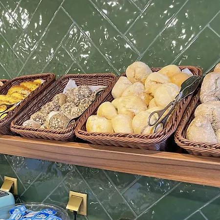 호텔 Sete Colinas 2*