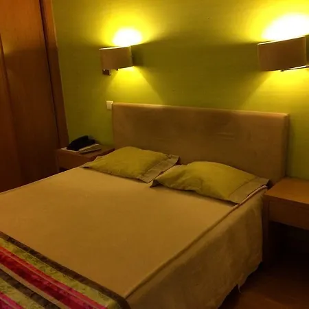 Sete Colinas 2* Lisbon
